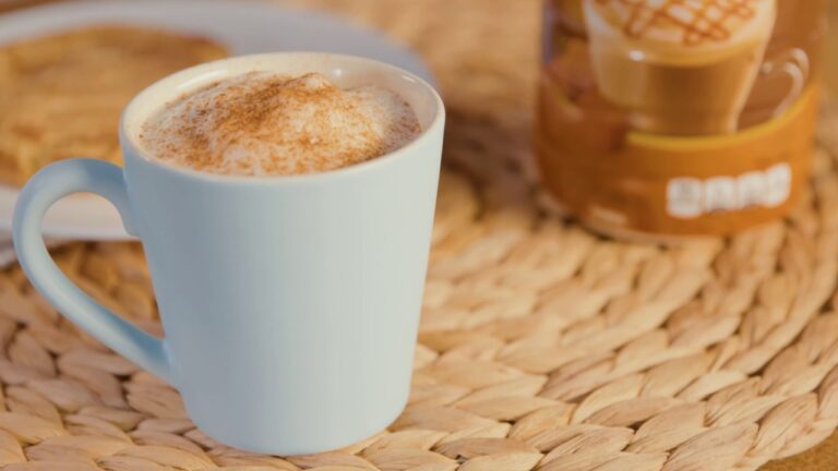 Delicioso toque de caramelo para tu capuchino