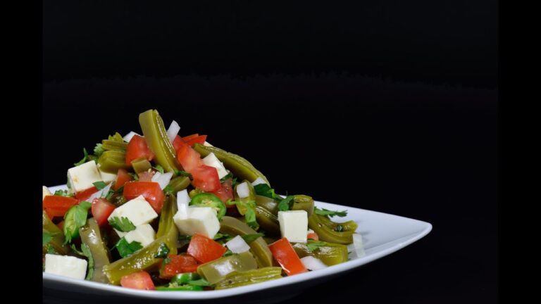 Nopalitos a la Mexicana: Receta de Ensalada Tradicional
