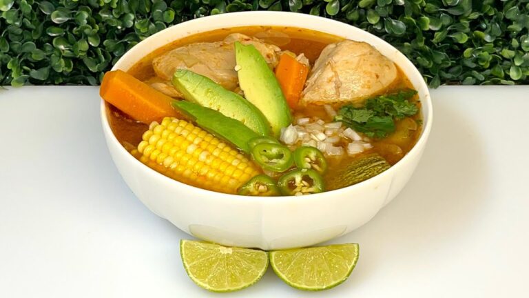 Cómo preparar consomé de pollo con chipotle: Receta fácil y deliciosa