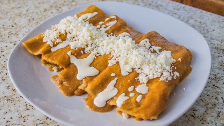 Receta f&aacute;cil de enfrijoladas con queso