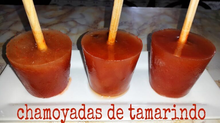 Deliciosos palitos de chamoy: la nueva tendencia en dulces mexicanos