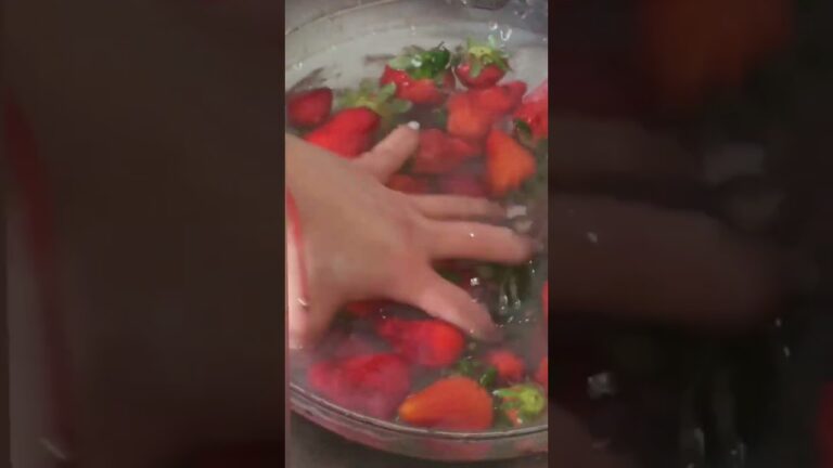 C&oacute;mo desinfectar fresas con bicarbonato de forma eficiente