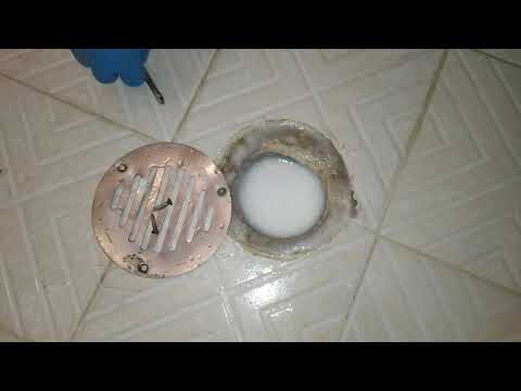 Trucos efectivos para destapar un drenaje de baño