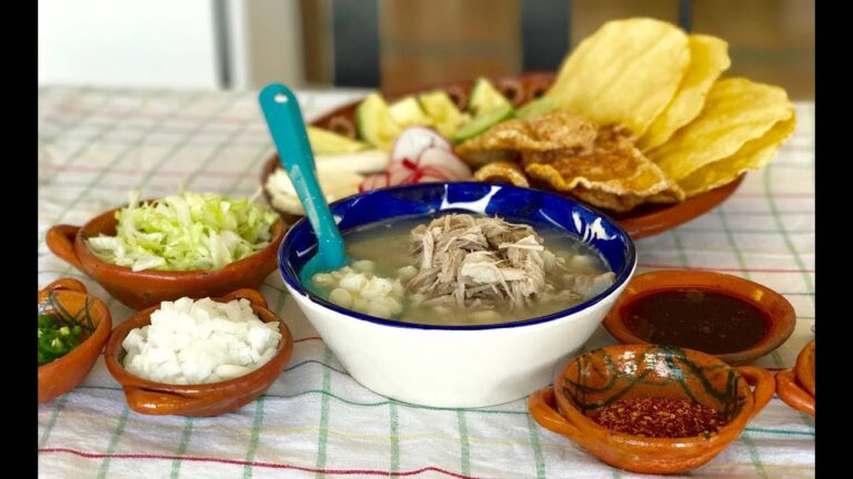 Hierbas de Olor Esenciales para un Pozole Perfecto