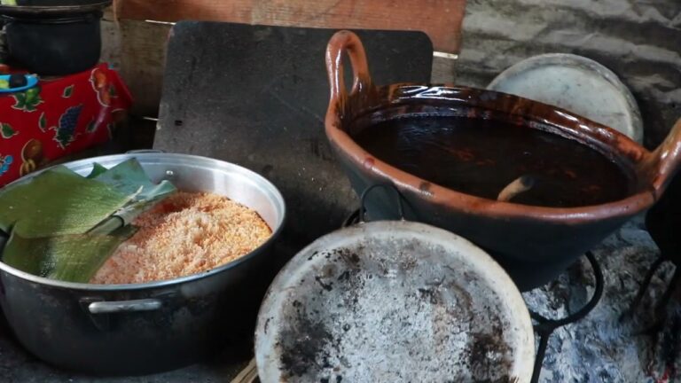 Descubre la Comida Típica de la Sierra Sur de Oaxaca: Recetas Auténticas y Deliciosas