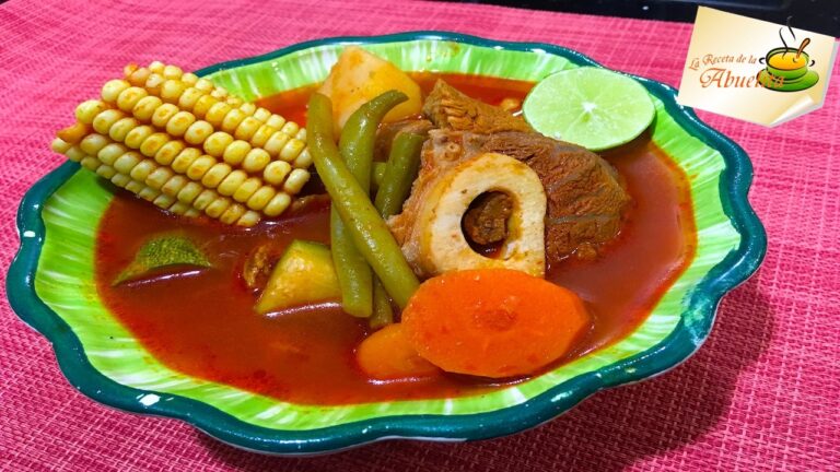 Receta Tradicional de Mole de Olla de la Abuela