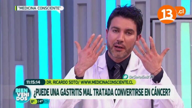 &iquest;Puedo tomar leche con gastritis? Gu&iacute;a y recomendaciones