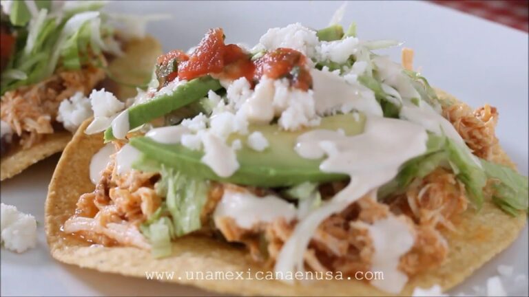 Deliciosas combinaciones para acompañar tostadas de tinga